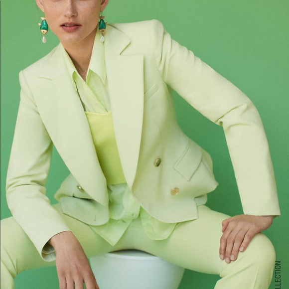 Zara small lime blazer with gold buttons - Picture 3 of 9